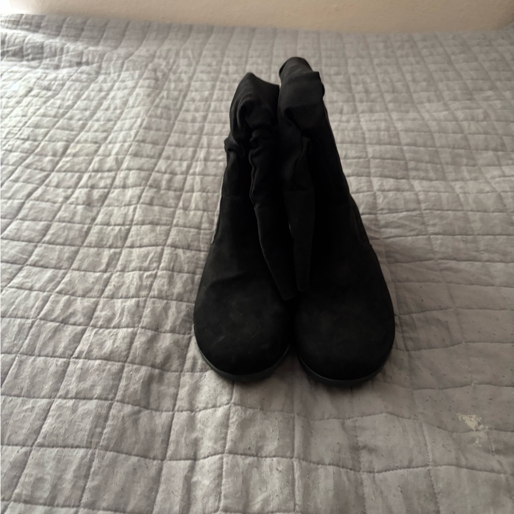 Elegant Black Women's Boots